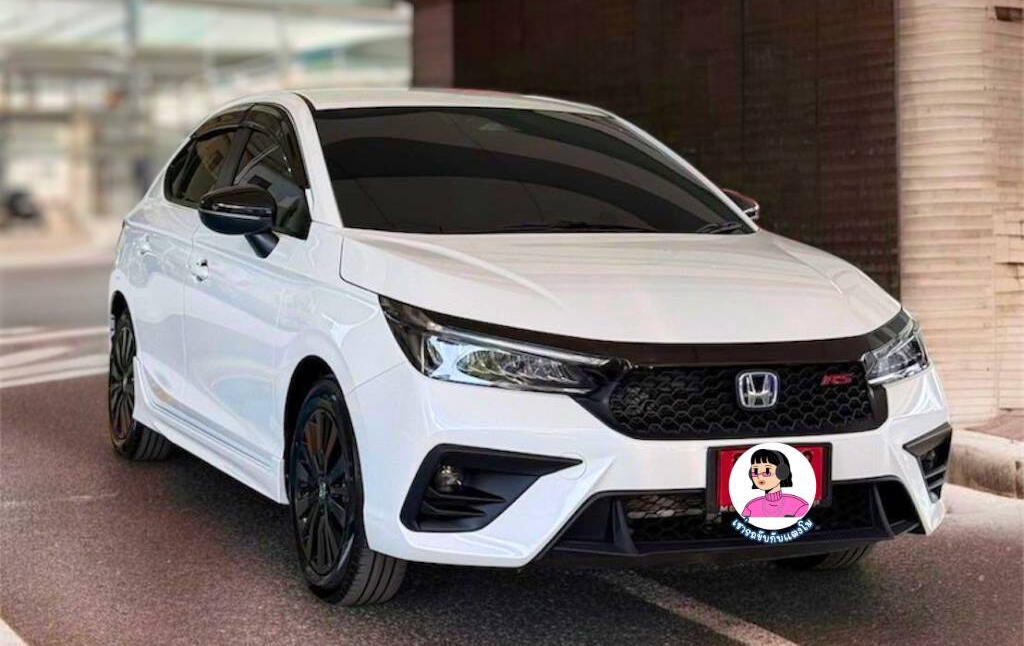 เช่ารถเก๋งประหยัดน้ำมัน Honda City e:HEV รับส่งกรุงเทพปริมณฑล เช่ารถขับกับแตงโมเช่ารถเก๋งและรถ กรุงเทพ-ปริมณฑล บริการโซนจตุจักร หลักสี่ ดอนเมือง ลาดพร้าว ดินแดง ส่งสนามบินดอนเมือง ไม่ใช้บัตรเครดิต คืนมัดจำเร็ว ติดต่อ LINE @205TJCKL